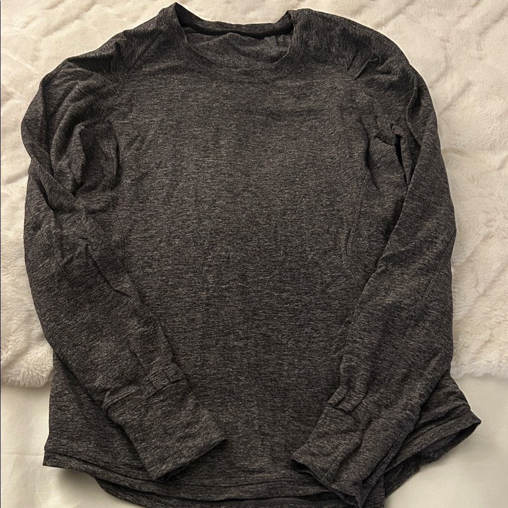 Women’s warm lululemon  Gray Long Sleeve Shirt